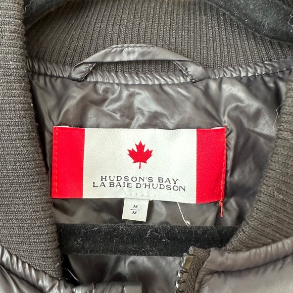 Hudson’s Bay Co. Black Lightweight Down-Filled Zip Jacket w Canadian Flag Patch - Picture 3 of 10